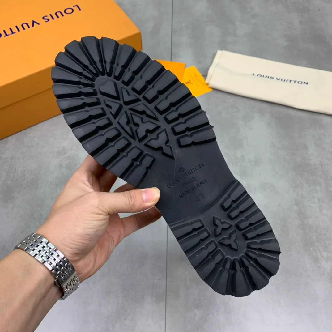 Men's men's shoes 💰P620💰【New】🆘Water-dyed cow lining LV Louis Vuitton business high-top leather shoes, made of original imported Italian 🇮🇹 calfskin, full cowhide lining, carefully handmade by professional shoemakers, the original version is specially designed for wear-resistant outsole. Standard code 38-44 3⃣️color🉑️choice